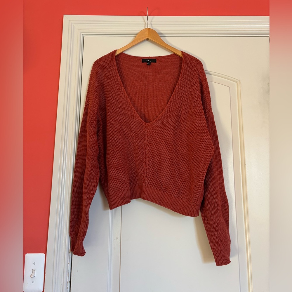 LULUS Women’s Large Deep V-Neck Rust Sweater - Picture 1 of 4